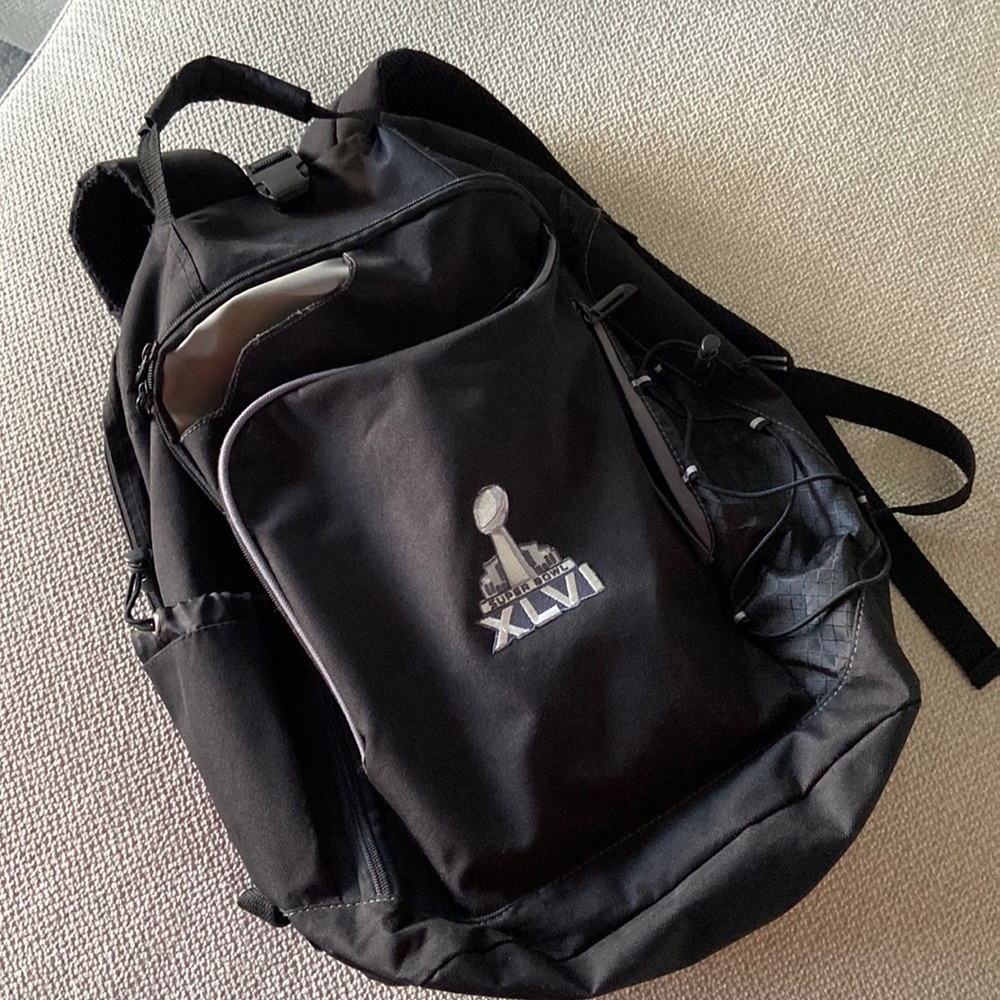Super Bowl XLVI backpack computer bag. Check point friendly bag from Leeds